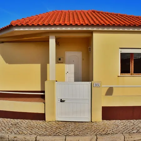 Holiday home Western Wave Waterfront *